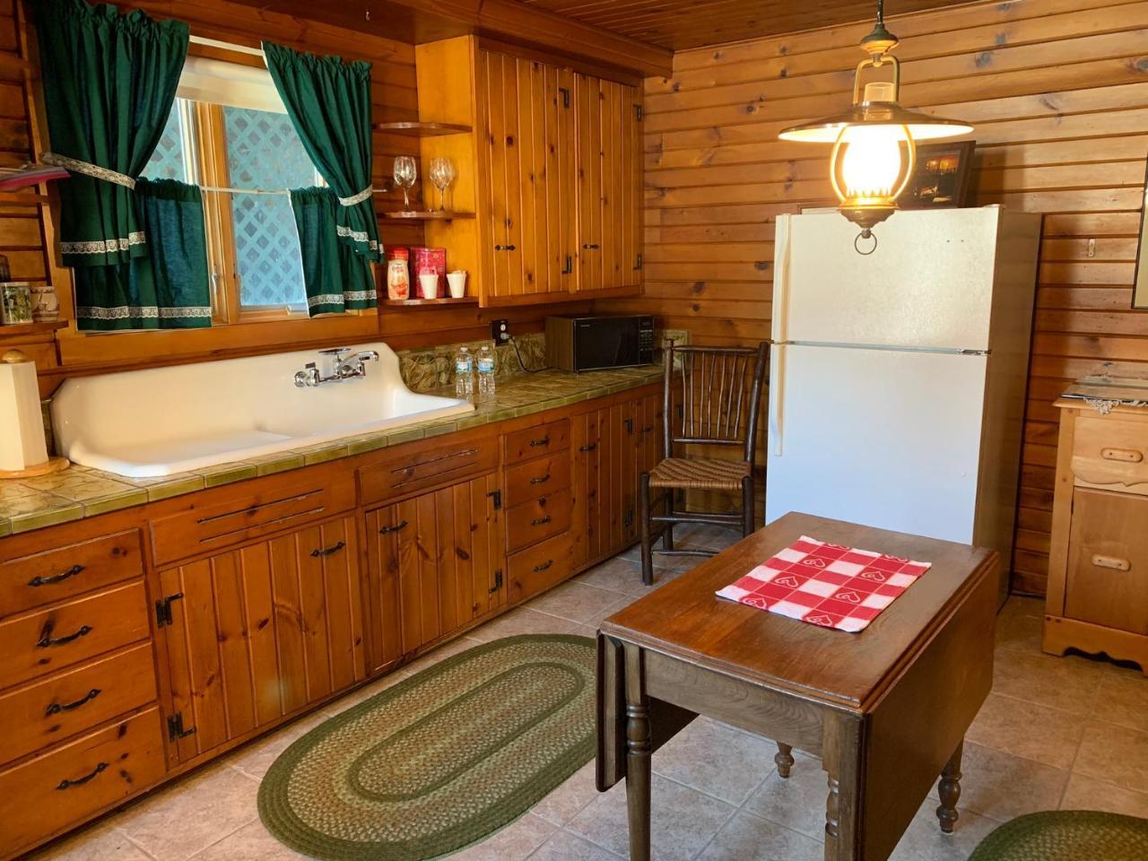 Abe'S Spring Street Guest House กาลีนา ภายนอก รูปภาพ